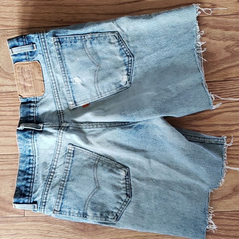 True 1970s Levi Cut Off Shorts waist 33" vintage - Picture 4 of 6
